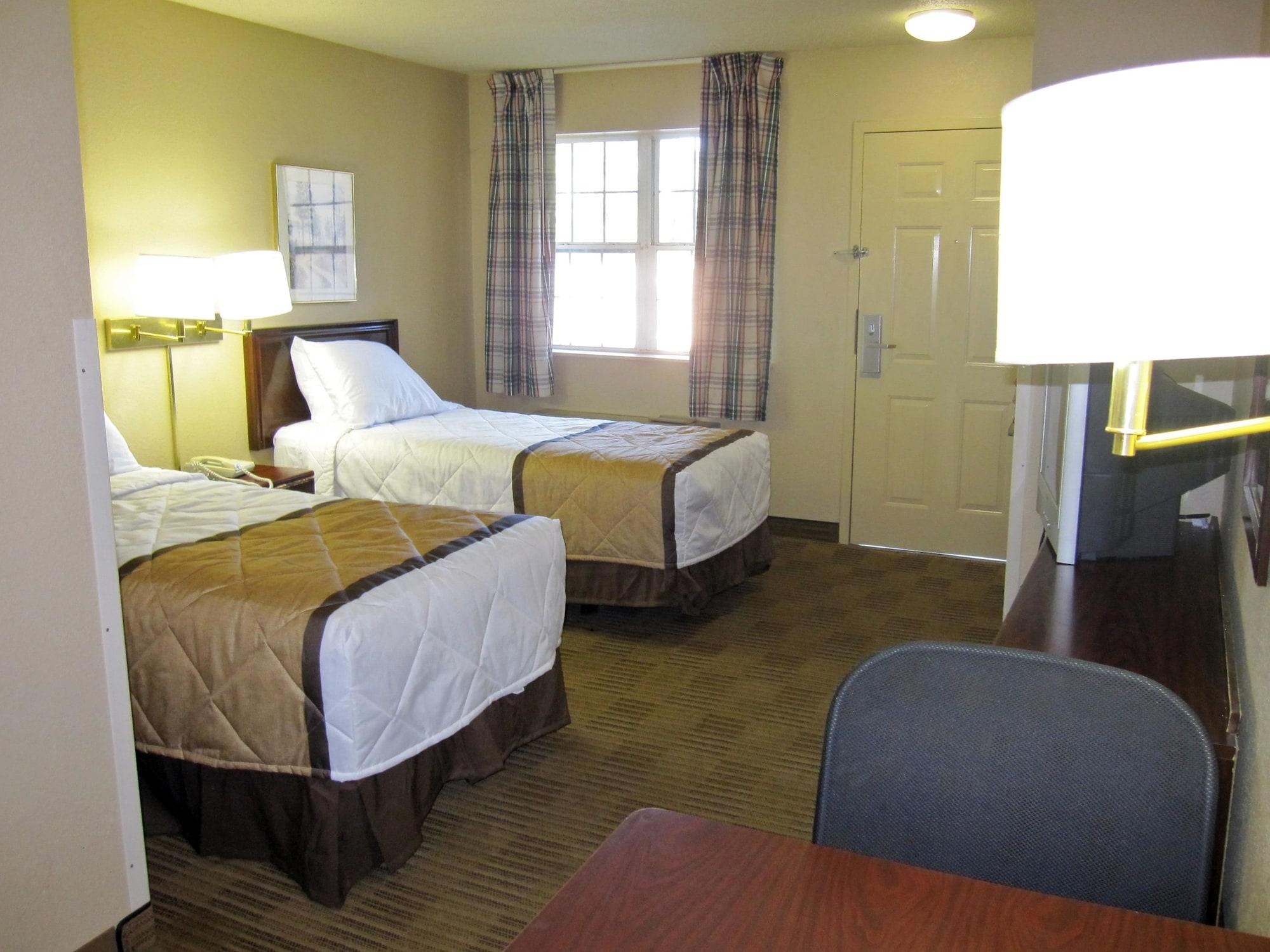 Extended Stay America Select Suites - Durham - University Екстер'єр фото