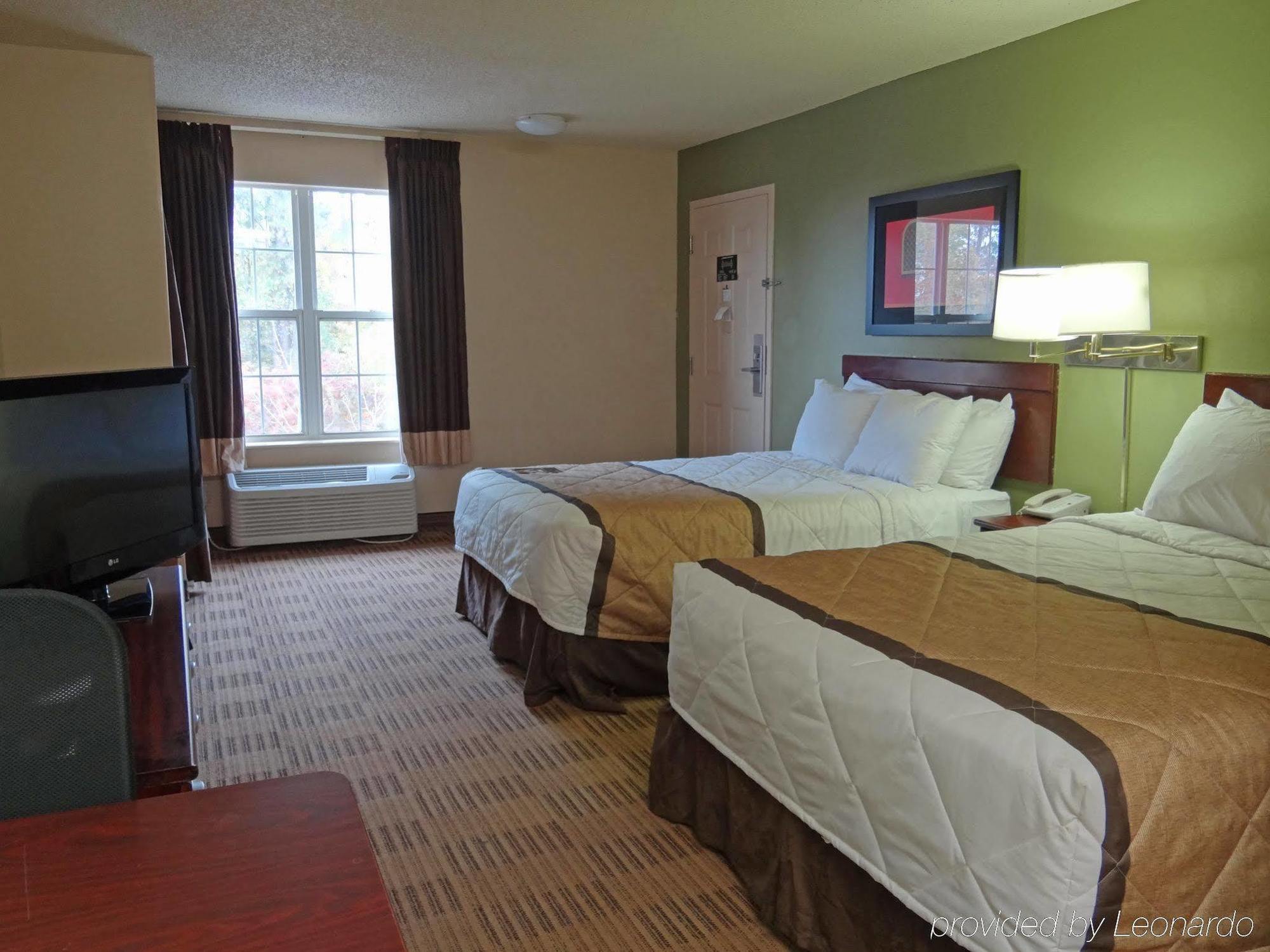 Extended Stay America Select Suites - Durham - University Екстер'єр фото